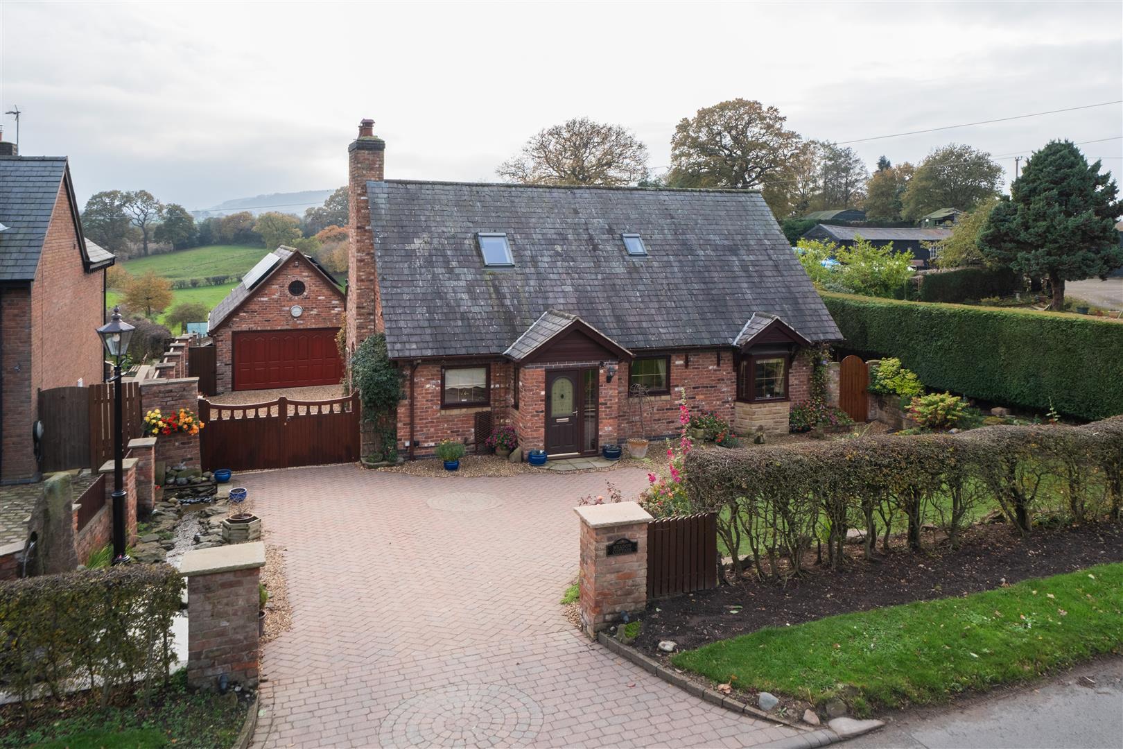 4 bedroom  Detached House for Sale in Tiverton